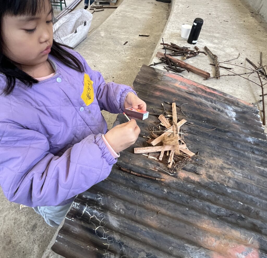 焚き火
マッチ
黒髪山キャンプフィールド
奈良イベント