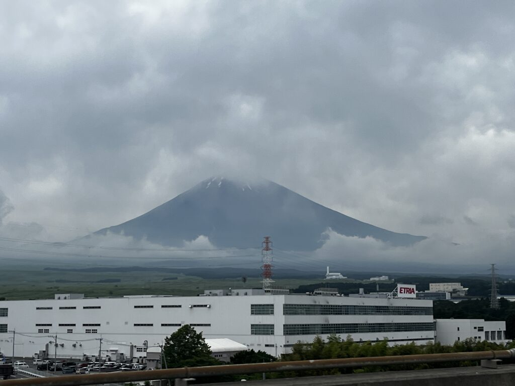 静岡 富士山 車の中から