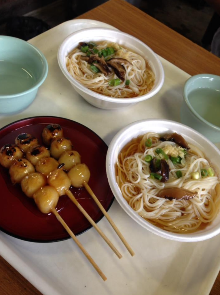 奈良 二月堂 功徳日限定 お団子 そうめん