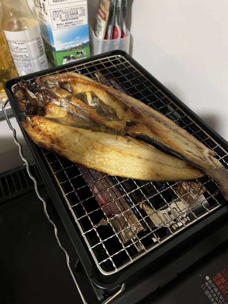 イワタニの 炉ばた焼器 焼いたホッケ