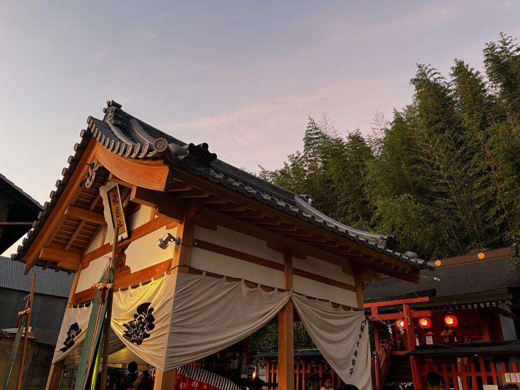 2026年 奈良きたまち 八坂神社祇園祭 夕暮れ時