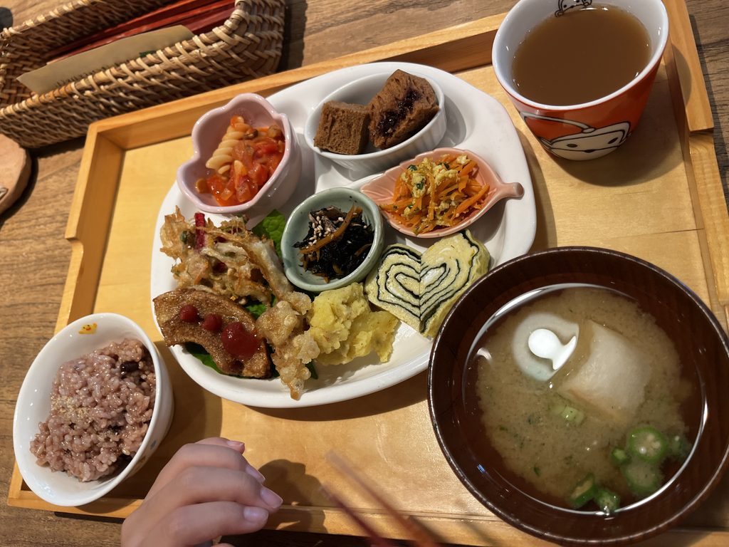 イーヴィレッジ キッズランチ